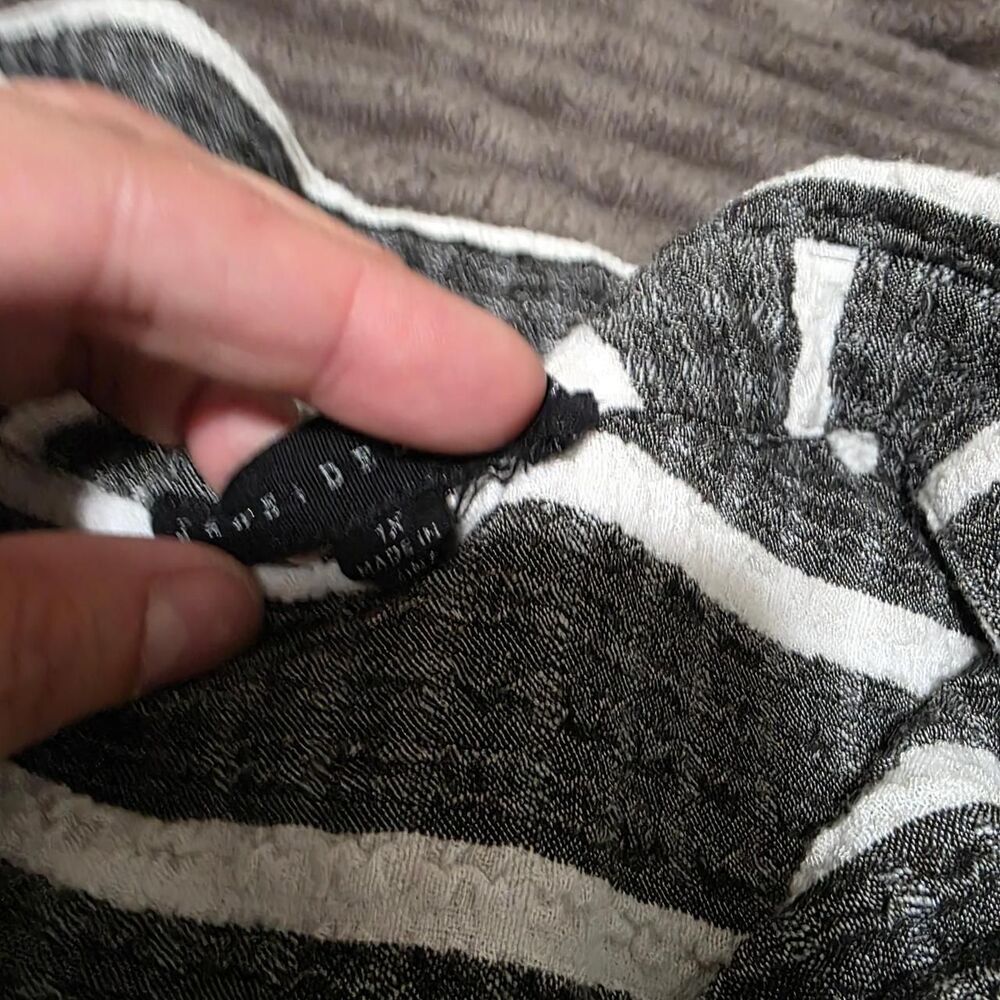 Unbranded Women's Grey and Black Shirt